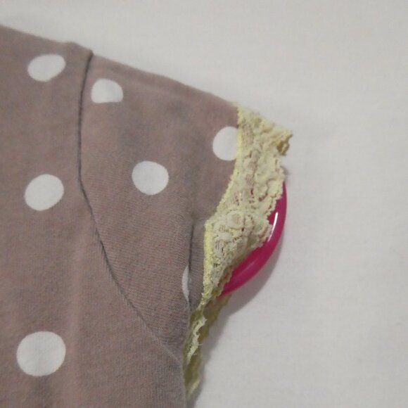 LILI GAUFRETTE | size 4 | Polka Dot Short Sleeve Top | Lace Sleeve Cuffs - Picture 11 of 15